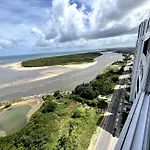 Flats Com Vista Mar No Marinas Da Barra Por Yolo